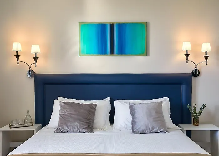 Golden Hotel